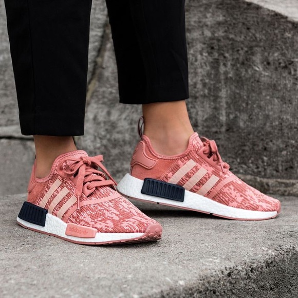 adidas nmd r1 raw pink glitch